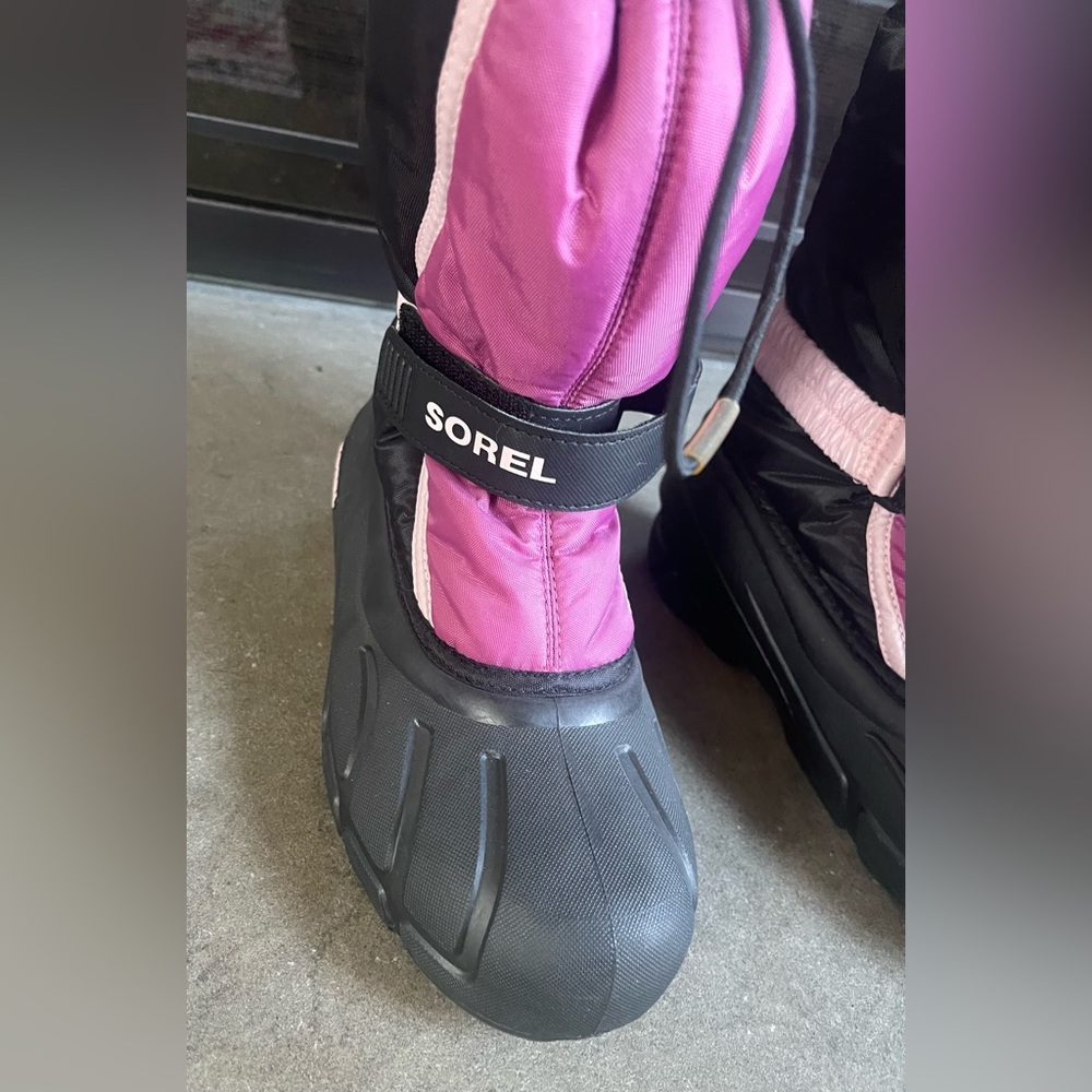 Girl Sorel snow boots NWOT - Picture 5 of 9